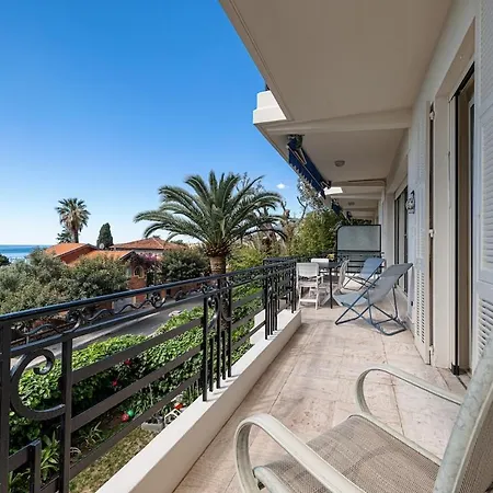 Bellochio - 2bdr With Sea View - Ac - Parking Appartement