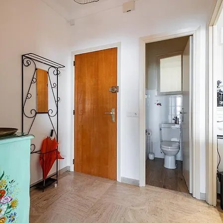 Bellochio - 2bdr With Sea View - Ac - Parking * Menton