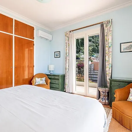 Bellochio - 2bdr With Sea View - Ac - Parking Apartment