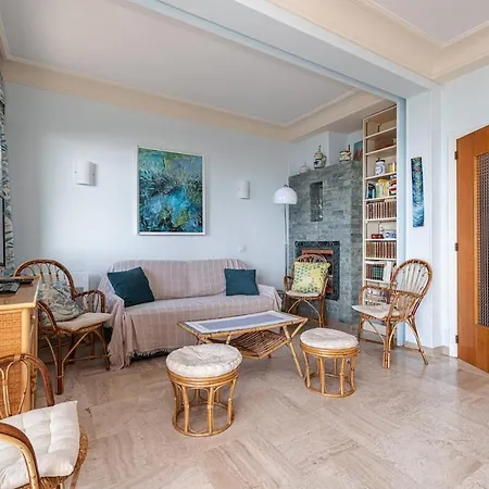 Bellochio - 2bdr With Sea View - Ac - Parking Apartment