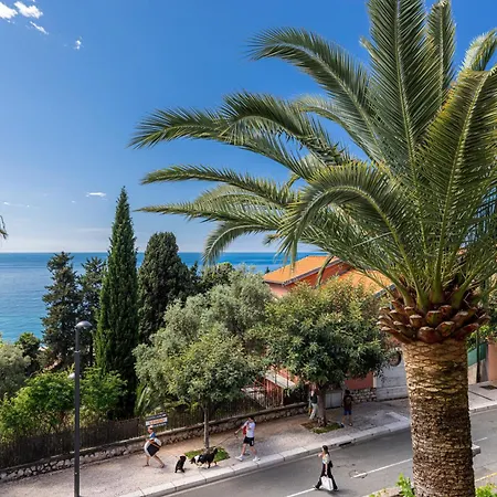 Bellochio - 2bdr With Sea View - Ac - Parking 公寓 芒通