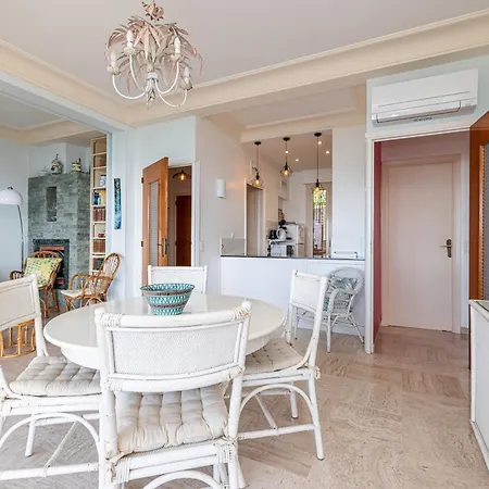 Bellochio - 2bdr With Sea View - Ac - Parking * מנטון