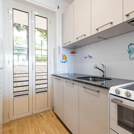 Bellochio - 2bdr With Sea View - Ac - Parking * 芒通