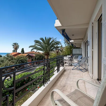 Bellochio - 2bdr With Sea View - Ac - Parking 公寓 *