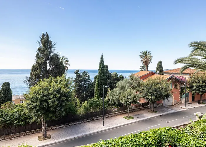 Bellochio - 2bdr With Sea View - Ac - Parking דירה מנטון