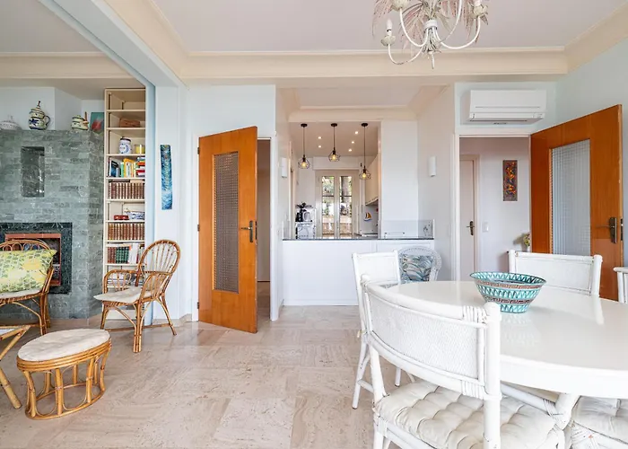 Bellochio - 2bdr With Sea View - Ac - Parking מנטון