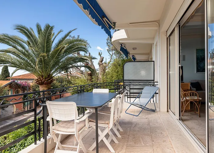 Bellochio - 2bdr With Sea View - Ac - Parking מנטון